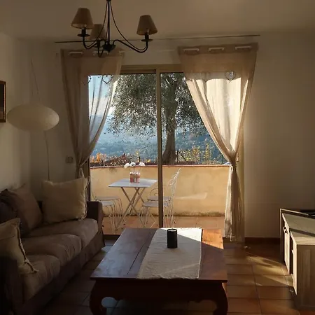 Apartment Spacieux Et Chaleureux A Grasse